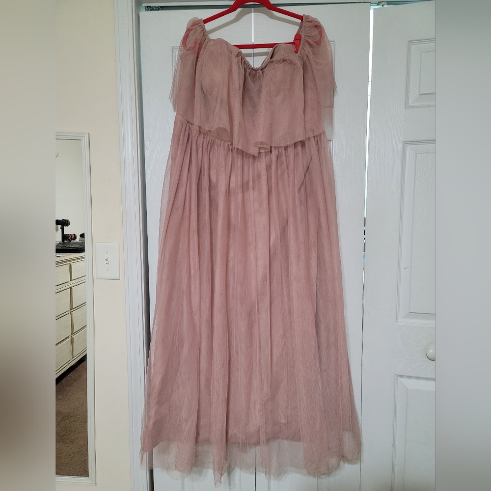 Blush Revelry off the shoulder tulle formal dress size 28